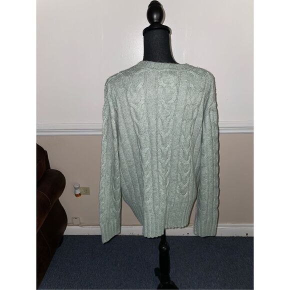 NWT Banana Republic Cable Knit Sweater in Green Milieu - Picture 2 of 5
